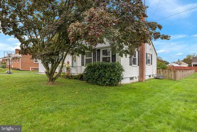 46 Pennsylvania Avenue, House other with 3 bedrooms, 1 bathrooms and null parking in LITTLESTOWN PA | Image 3