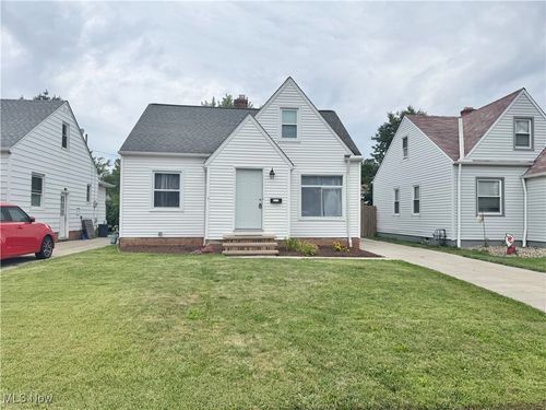 5212 Wood Ave, Parma, OH, 44134-2364 | Card Image