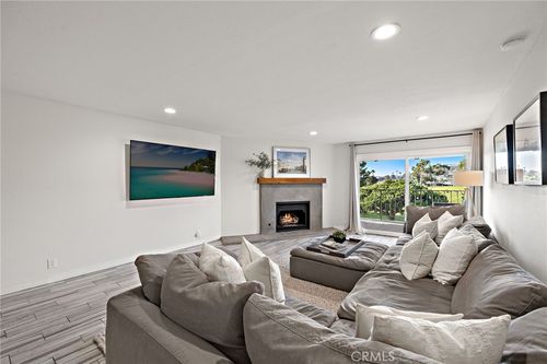 309-2501 S El Camino Real, San Clemente, CA, 92672-4048 | Card Image