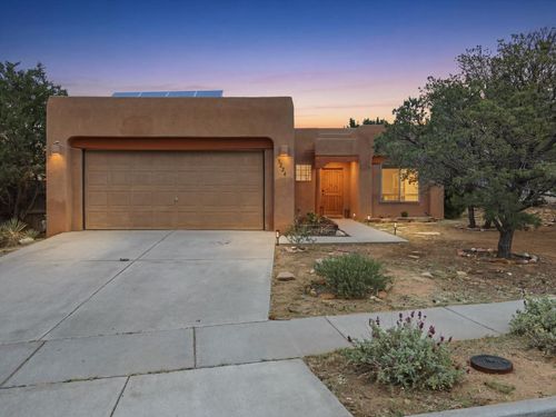 3224 Nizhoni Dr, Santa Fe, NM, 87507-2544 | Card Image