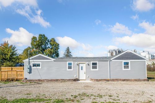 8213 Lincoln Ave, Caledonia, OH, 43314-9006 | Card Image