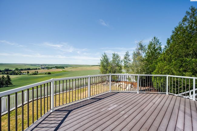 1105 Sw Meyer Dr, Home with 6 bedrooms, 4 bathrooms and null parking in Pullman WA | Image 39