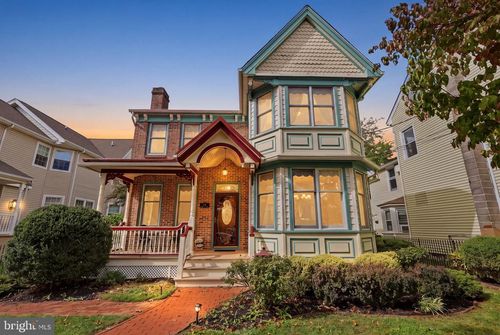 621 Radcliffe St, BRISTOL, PA, 19007-5135 | Card Image