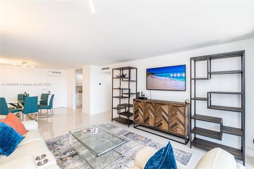 apt-2014-2780 Ne 183rd St, Aventura, FL, 33160-2115 | Card Image