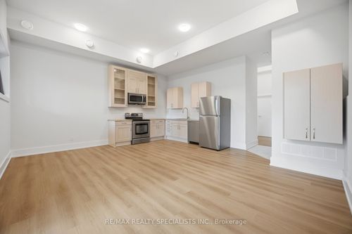 50b Woodlawn Ave, Mississauga, ON, L5G3K6 | Card Image