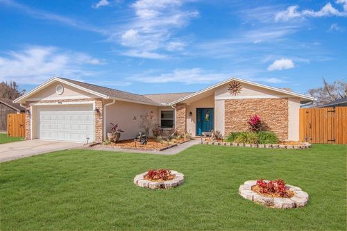 17604 Fallowfield Dr, Lutz, FL, 33549-5501 | Card Image