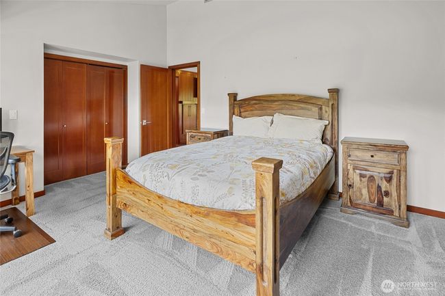 Upstairs Bedroom | Image 31