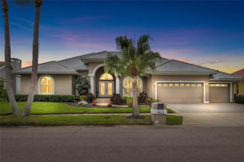 9810 Compass Point Way, TAMPA, FL, 33615-4218 | Card Image