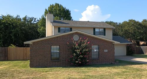 221 Addison St, Lake Dallas, TX, 75065-2301 | Card Image