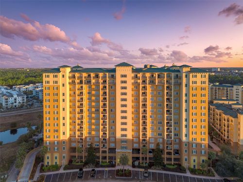 51109-8125 Resort Village Dr, Orlando, FL, 32821-5616 | Card Image