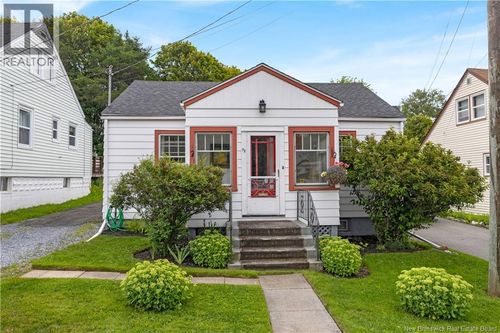 98 Edith Ave, House with 2 bedrooms, 1 bathrooms and null parking in Saint John NB | Card Image