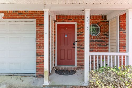 303 Crooked Pine Trl, Crestview, FL, 32539-5798 | Card Image