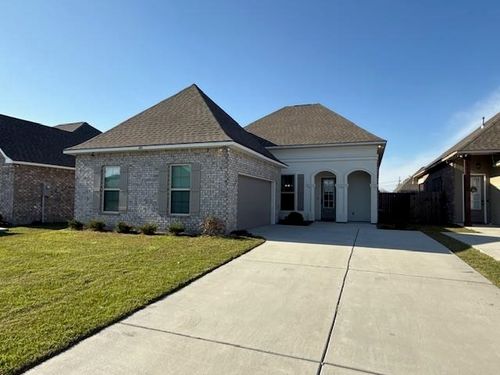 184 Oriole St, Houma, LA, 70364-1241 | Card Image