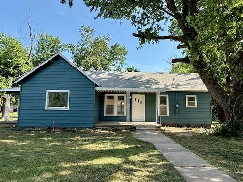 101 S Argonia St, Argonia, KS, 67004-8820 | Card Image