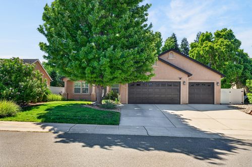 2169 Cadjew St, Redding, CA, 96003-9042 | Card Image