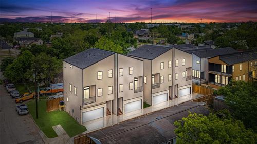b-1216 E 34th St, Houston, TX, 77022-5214 | Card Image