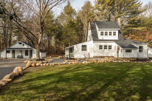 168 North St, Mattapoisett, MA, 02739-1202 | Card Image