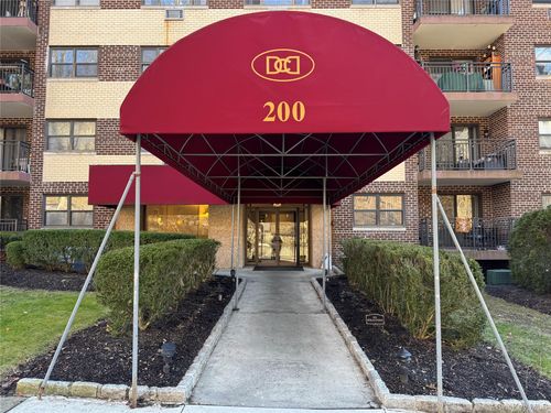 6p-200 Diplomat Drive, Mount Kisco, NY, 10549 | Card Image