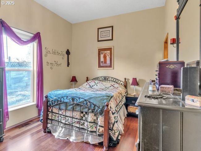 423 E Main St, House other with 5 bedrooms, 3 bathrooms and null parking in Carlton OR | Image 13