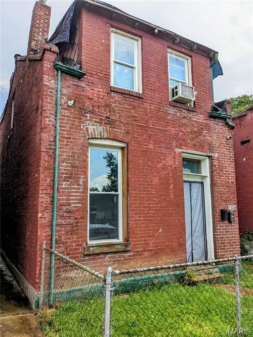 7326 Pennsylvania Ave, Saint Louis, MO, 63111-3101 | Card Image