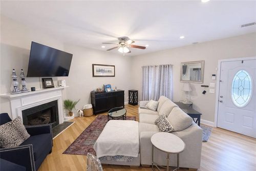 1401 Wedgewood Ct, Sandy Springs, GA, 30350-2059 | Card Image