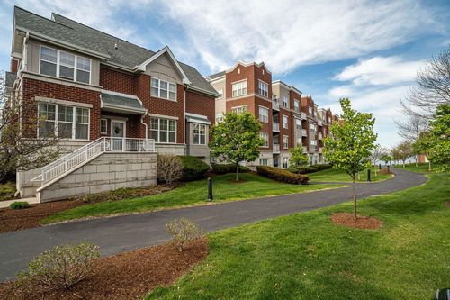 1102-3870 S Lake Drive, Saint Francis, WI, 53235 | Card Image