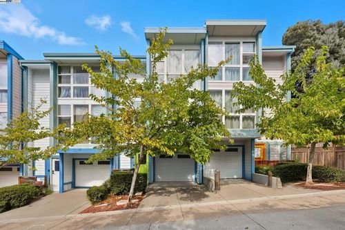 9455 Macarthur Blvd, Oakland, CA, 94605-4741 | Card Image