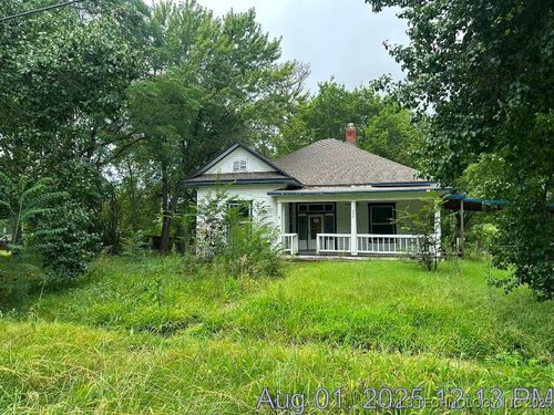 304 Dennis St, Vian, OK, 74962-2011 | Card Image