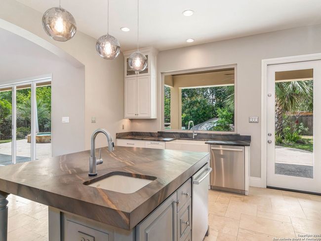 836 Canterbury Hill St, House other with 4 bedrooms, 5 bathrooms and null parking in Terrell Hills TX | Image 22
