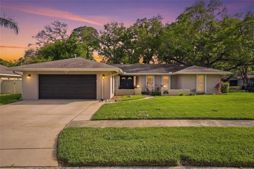 2207 Willowbrook Dr, CLEARWATER, FL, 33764-6726 | Card Image