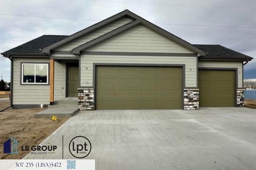 4706 Shale Cir, Mills, WY, 82644 | Card Image