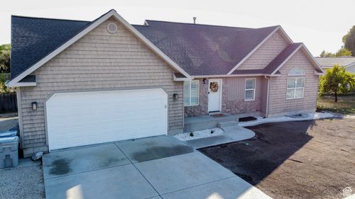 655 W 1100 N, Pleasant Grove, UT, 84062-9643 | Card Image