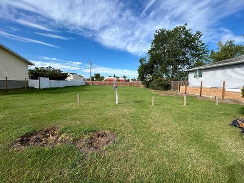 {{alt}} | Card Image