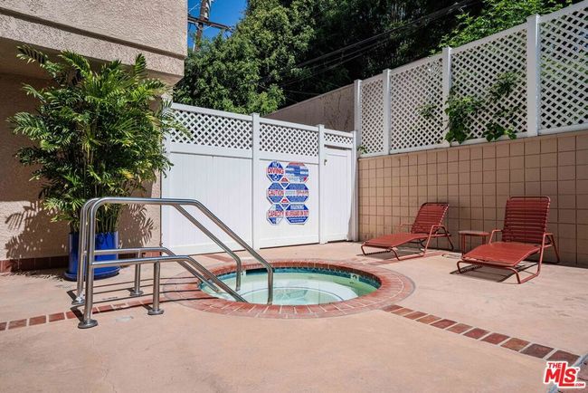 APT-301 - 1432 Camden Ave, Condo with 3 bedrooms, 3 bathrooms and 2 parking in LOS ANGELES CA | Image 19