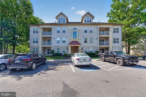 104-11812 Eton Manor Dr, GERMANTOWN, MD, 20876-3957 | Card Image
