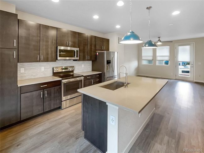 11267 Central Ct, Townhouse with 2 bedrooms, 3 bathrooms and null parking in Broomfield CO | Image 6