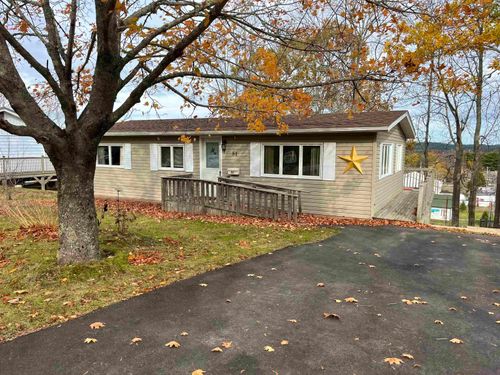 51 Micmac Ave, Bridgewater, NS, B4V1M3 | Card Image