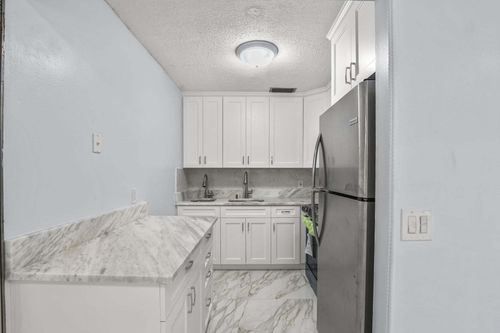 63 Hastings D, West Palm Beach, FL, 33417-1206 | Card Image