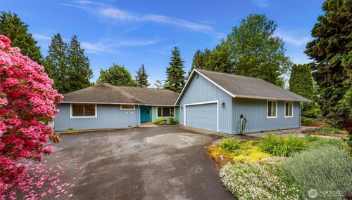 8120 Kitamat Way, Blaine, WA, 98230-9555 | Card Image