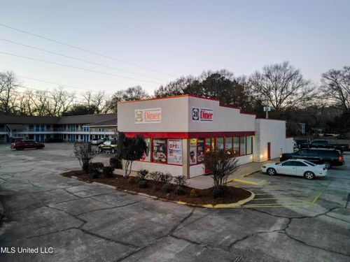 210 Mayfield St, Taylorsville, MS, 39168-5307 | Card Image