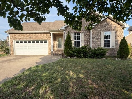 515 Preakness Cir, Pleasant View, TN, 37146-8215 | Card Image