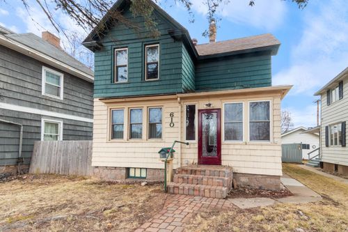 610 Jones St, Eveleth, MN, 55734-1631 | Card Image