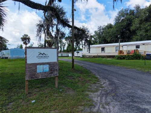 1269 W Roberts Aman Rd, Perry, FL, 32347-7000 | Card Image