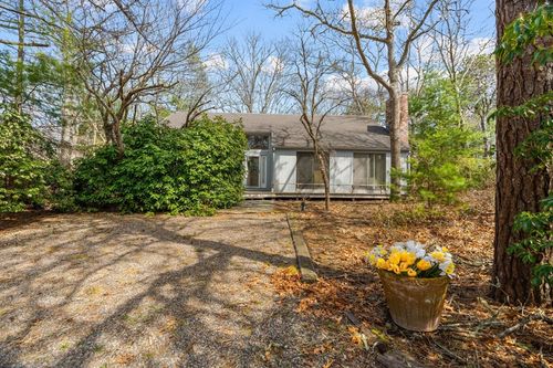 213 Fells Pond Rd, Mashpee, MA, 02649-4165 | Card Image