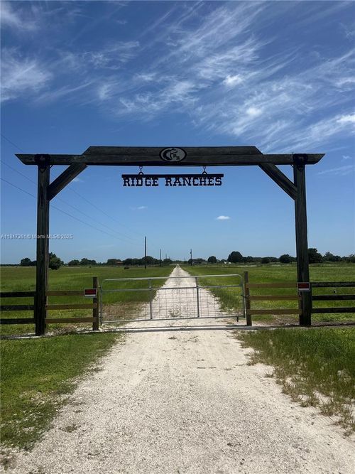 6000 Farmgirl Ave, VENUS, FL, 33960 | Card Image