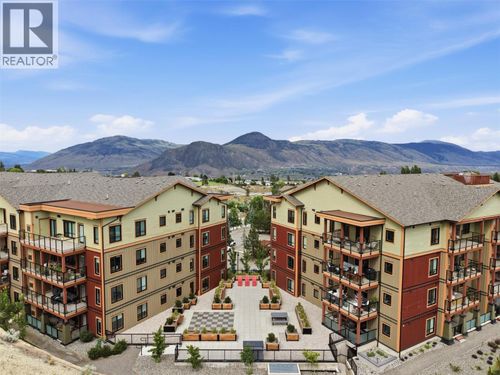 3407-1405 Springhill Dr, Kamloops, BC, V2C0B4 | Card Image