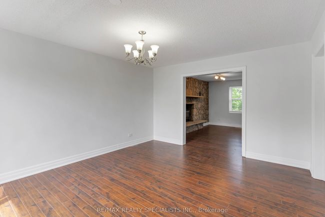 427194 25 Sideroad, House other with 8 bedrooms, 7 bathrooms and 10 parking in Mono ON | Image 9