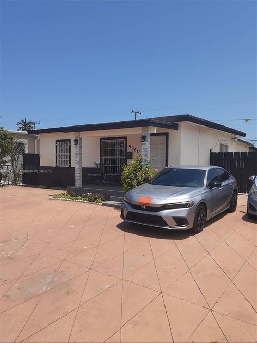 9360 Sw 37th St, Miami, FL, 33165-4124 | Card Image
