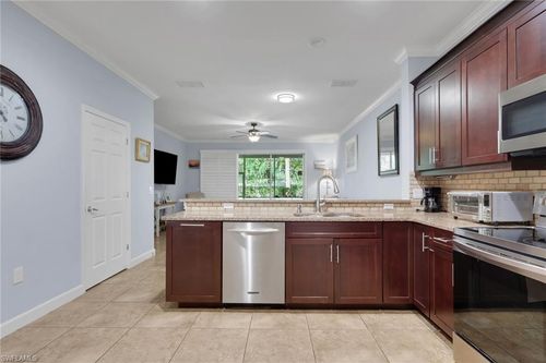 228-1289 Oxford Ln, NAPLES, FL, 34105-4816 | Card Image
