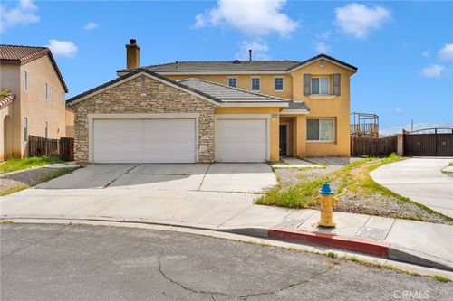 13721 Dove Ct, Victorville, CA, 92394 | Card Image